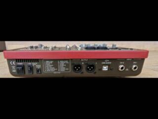 Mixer Phonic Celeus 400 - Bluetooth, USB, Efecte DFX.