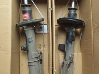 Продам амортизаторы задней подвески Тойота Авенсис т22