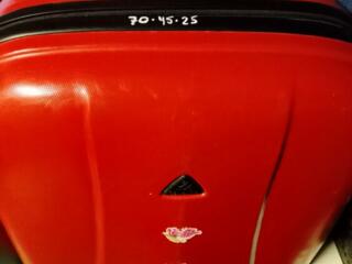 Чемодан 70 см