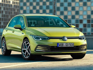 Работа на конвейере автомобильного завода в Словакии