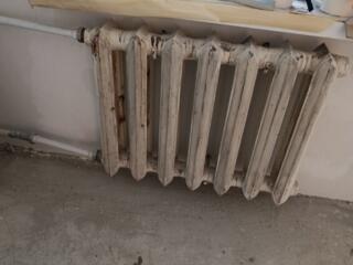 Продам чугунные батареи только сейчас снятые в квартире.