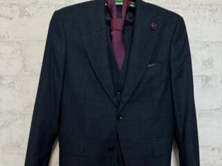 Продам мужской фирменный итальянский костюм Giotelli