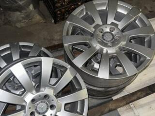 Продам оригинальные легкосплавные диски Mercedes-Benz