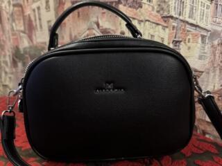 Продам сумку (новая)