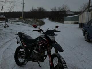 Se vinde (posibil si schimb)