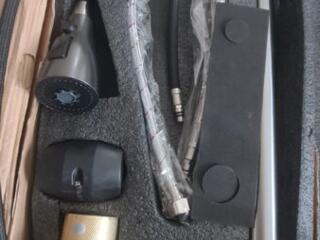 Продаю новый кухонный смеситель с выдвижным изливом (лейкой).