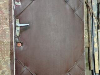 Деревянная входная дверь (без коробки)