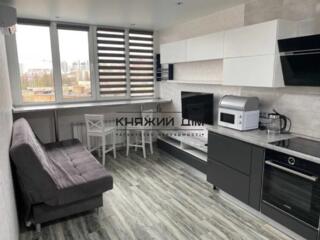 Продам 1-кім. квартиру у ЖК 4 сезони. Квартира знаходиться на 8 ...