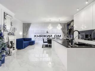 Продаж таунхауса 220 м кв. 2 лінія від проспекту Лобановського ...