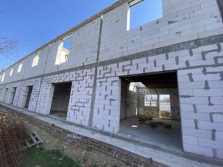 родается современный таунхаус общей площадью 80 м2, расположенная в ..