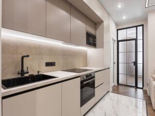 В продаже стильная квартира в новом доме Кадорр Сити на Краснова. ...