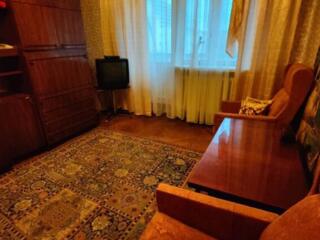 Предлагается к продаже светлая и уютная 2-комнатная квартира в одном .