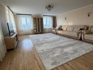 Достойный дом для достойный людей