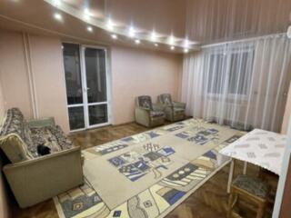 Продам 3-комнатную квартиру. Ул. Краснодонская