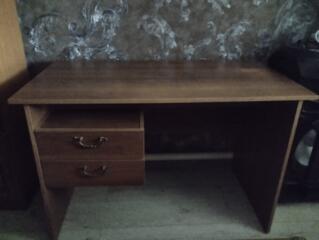 Продам ПИСЬМЕННЫЙ СТОЛ