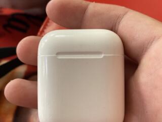 Vând carcasă AirPods 2 Originală