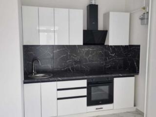 Продам квартиру 43 кв. м., 4/7, новый дом, жк Розенталь.