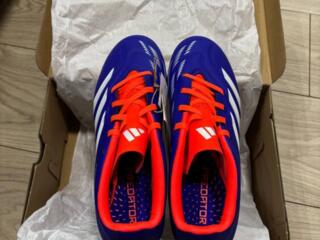 Бутсы Adidas Predator, 41 размер, 8 US 7.5 UK
