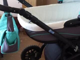 Продам детскую коляску зима-лето