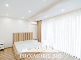 Vă propunem spre vânzare aceast townhouse în 2 nivele,cu suprafața ...