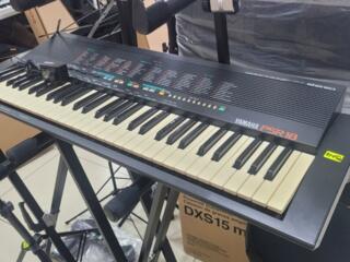 Yamaha PSR-18 Keyboard 61-Key Used в м. м. "РИТМ"