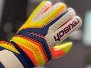 Детские вратарские перчатки