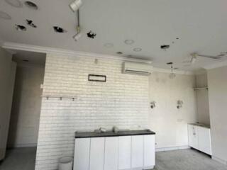 Продаётся коммерческое помещение в жилом комплексе «Тирас», по ...