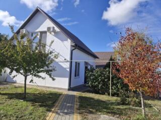 Дом с душой в Нерубайском — уют, мебель и техника остаются!