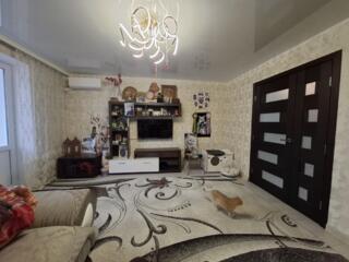 Собственник. Продам 3-комнатную квартиру с евроремонтом