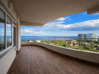 Код: 2278. Видовая квартира с террасой на Французском бульваре.