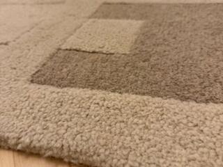 Ковер 1,5х2,3, шерсть, толстый и мягкий. Нужна чистка.