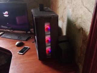 Продам корпус Чифтек с 4 вентиляторами ARGB