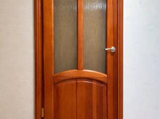 Продам межкомнатные двери.