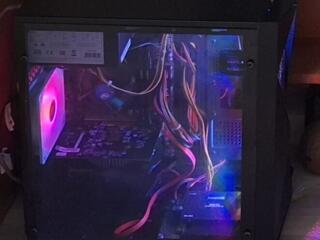 Продам i3 ТОРГ сегодня 3500без ТОРГА