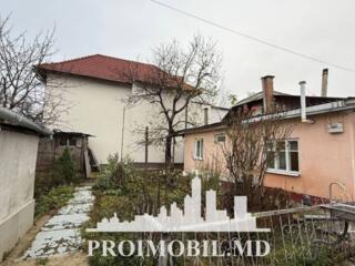 Vă propunem spre vânzare această casă în Poșta Veche, str. Hotin, cu .
