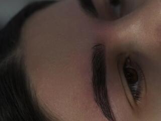 Ламинирование и окрашивание ресниц. Оформление и ламинирование бровей