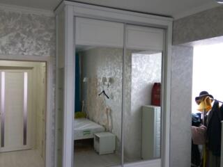 Мебельщик, стаж работы более 10 лет, ищет работу.