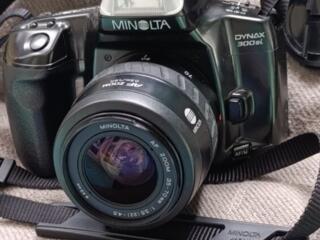 Minolta Dynax 300si. Плёночная зеркалка. Идеальный. Батарейка села.
