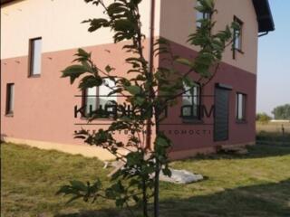 Готовый дом без отделки. Есть колодец, скважина. Дом из керамоблока ..