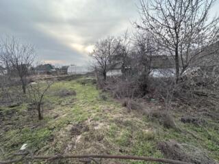 Продается земельный участок площадью 8 соток под строительство в с. ..