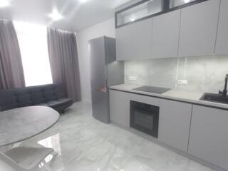 В продаже 1 комнатная квартира. Удобный 2 этаж. Площадь 37 м². Новый .