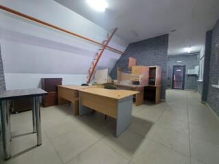 Здається офіс приміщення. Святошинський район, вулиця Малинська, 20, .