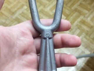 Буксировочный крюк для BMW