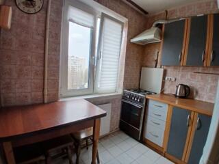 2 кв. вул. Якуба Коласа 21, Борщагівка,