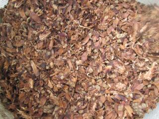 Мульча из дробленной шишки