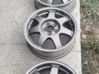 Продам диски + колпаки