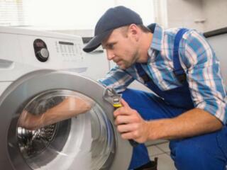 Ремонт стиральных машин. Reparatia masinii de spalat.