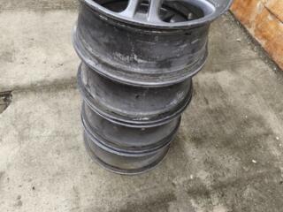 Продам диски на subaru R-14,