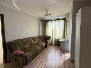 Продается 2-х комнатная квартира в самом центре Днестровска!