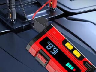 Многофункциональный стартер для авто. Пиковый ток 5000 А, мощный блок